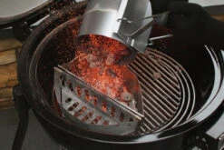 Weber® Chimney Starter 5 Weber® Chimney Starter -BBQ Kingdom 7416YM3 rgb 1164x600 5da5c6a 97594.1626705866