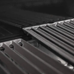 Broil King Crown 410 Gas Barbecue 20 Broil King Crown 410 Gas Barbecue -BBQ Kingdom BK Angled Grids 03 1700x1700 97082.1682777243