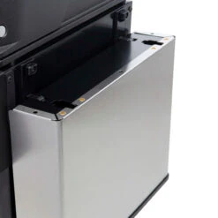 Broil King Baron 590 IR Gas Barbecue 21 Broil King Baron 590 IR Gas Barbecue -BBQ Kingdom BK Baron Folding Shelf 03 2500x2500 68136.1682599156