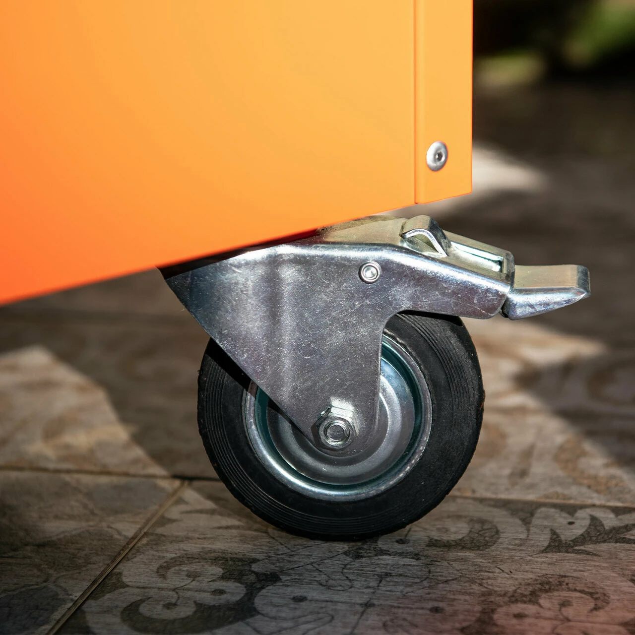 Charlie Oven Charcoal Oven In Turmeric 7 Charlie Oven Charcoal Oven In Turmeric - Image 7