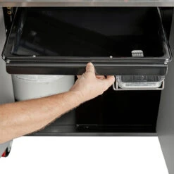 Weber® Genesis S-325S 18 Weber® Genesis S-325S -BBQ Kingdom PullClean Grease Tray 73024.1644313792.1280.1280 74752.1673177022