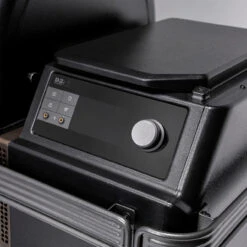 Traeger Ironwood XL With WiFIRE Controller 14 Traeger Ironwood XL With WiFIRE Controller -BBQ Kingdom TFB93RLG IronwoodXL CloseUp Controller 9387 WEB 1000x1000 e8309f7 48580.1676021921