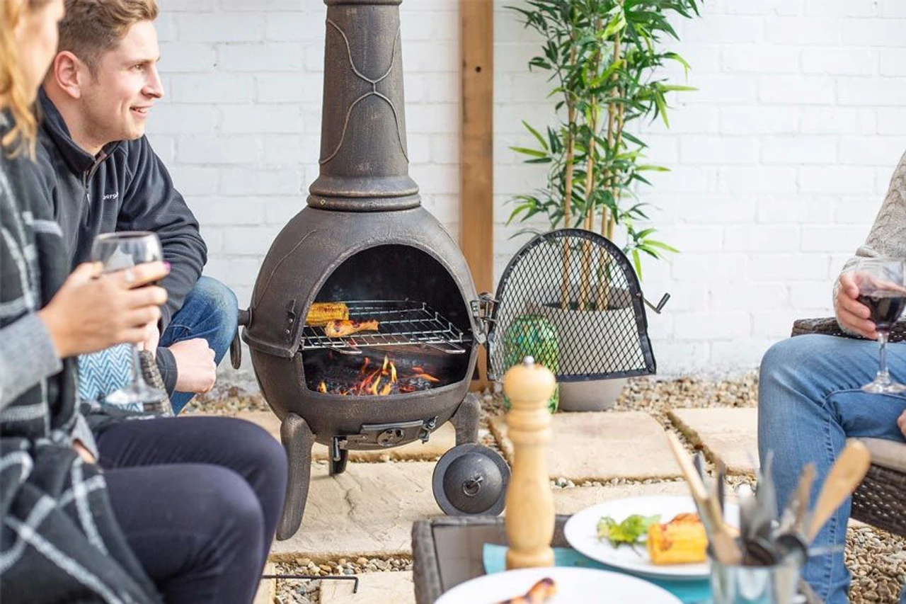 Sierra Cast Iron Chimenea W/Grill XL Bronze 125cm 2 Sierra Cast Iron Chimenea W/Grill XL Bronze 125cm - Image 2