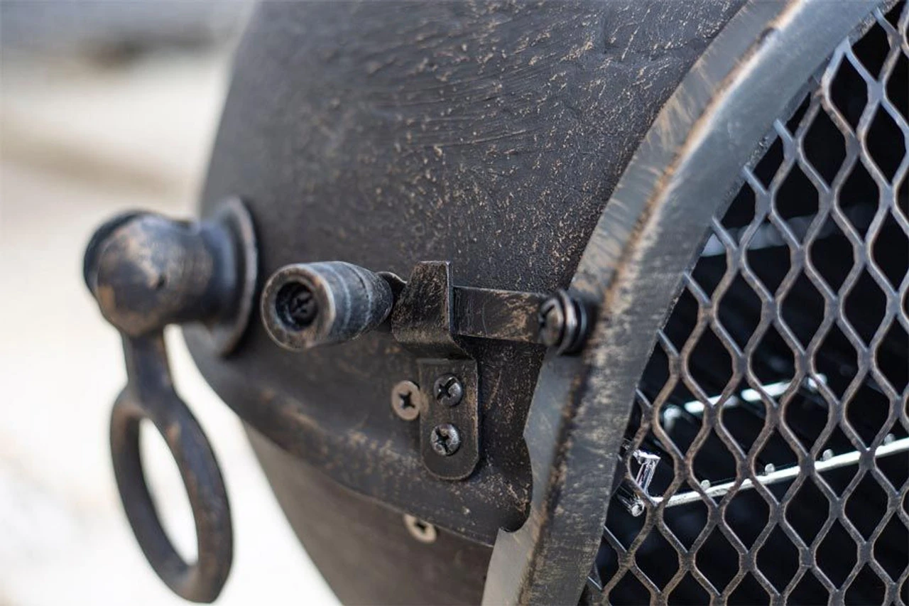 Sierra Cast Iron Chimenea W/Grill XL Bronze 125cm 4 Sierra Cast Iron Chimenea W/Grill XL Bronze 125cm - Image 4